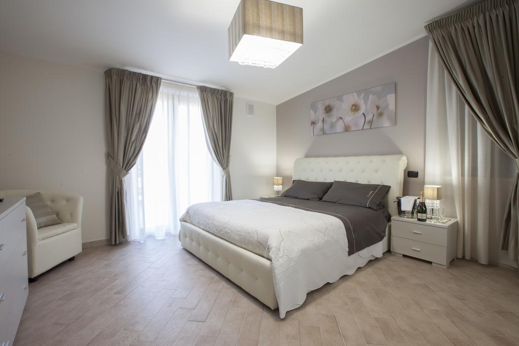 סנטה מריה קפואה וטרה Amira Luxury Apartments מראה חיצוני תמונה