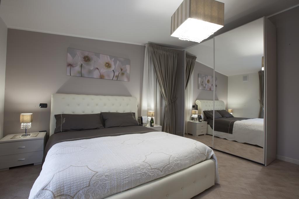 סנטה מריה קפואה וטרה Amira Luxury Apartments מראה חיצוני תמונה