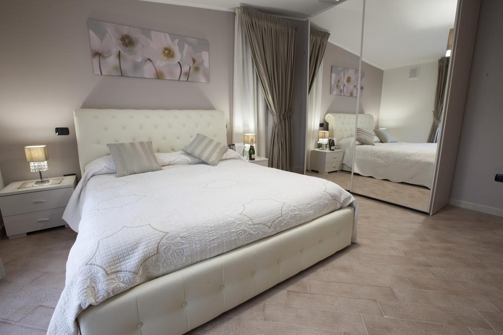 סנטה מריה קפואה וטרה Amira Luxury Apartments מראה חיצוני תמונה