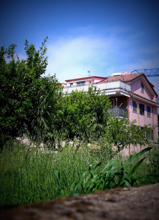 סנטה מריה קפואה וטרה Amira Luxury Apartments מראה חיצוני תמונה