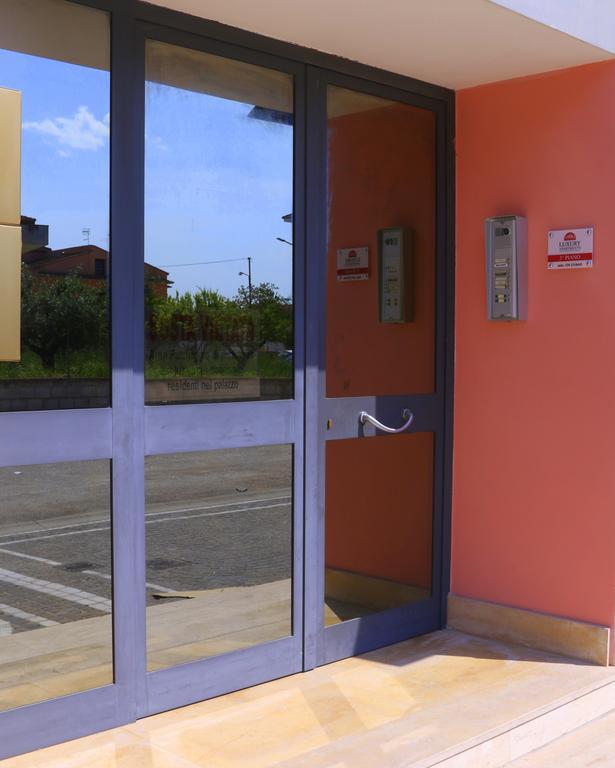 סנטה מריה קפואה וטרה Amira Luxury Apartments מראה חיצוני תמונה